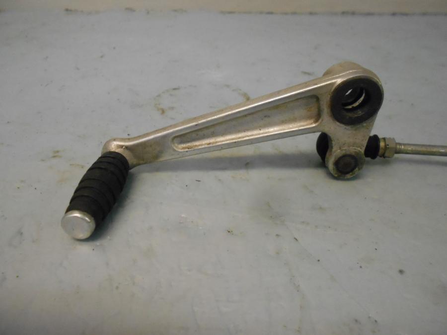 Framsidan på Växelpedal från en Suzuki GSX 1400 -2003 motorcykel.