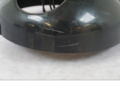 Höger sida på Strålkastarhus från en Honda CB 750 -1996 motorcykel.