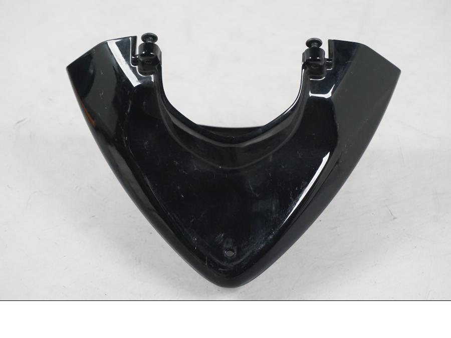 Vänster sida på Instrumentpanelkåpa från en Kawasaki ER-6N ABS -2010 motorcykel.