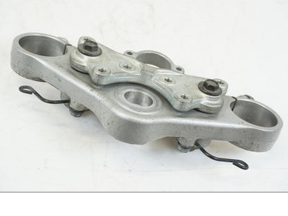 Höger sida på Gaffelkrona från en Honda ST 1300 -2002 motorcykel.