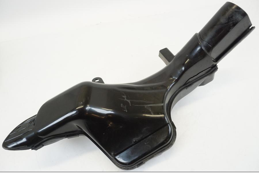 Extrabild1 på Luftintag från en Suzuki GSX 1300 R -2017 motorcykel.