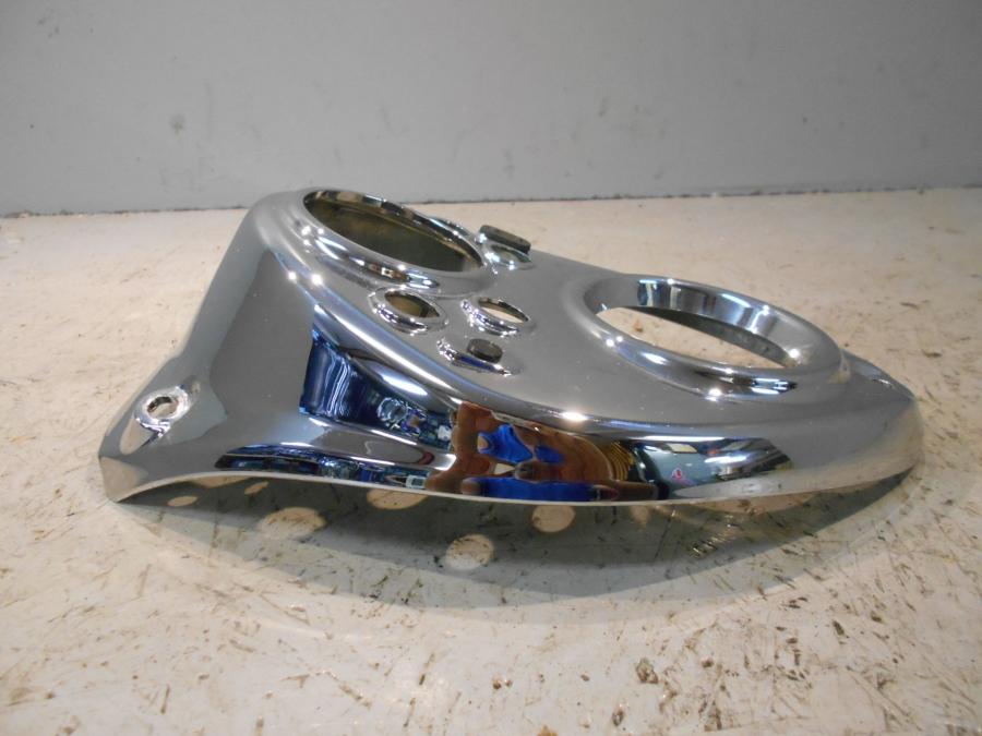 Baksidan på Instrumentkonsoll från en Triumph Speedmaster -2010 motorcykel.