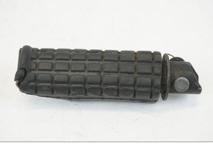 Vänster sida på Fotpinne från en Honda CB 750 -2002 motorcykel.