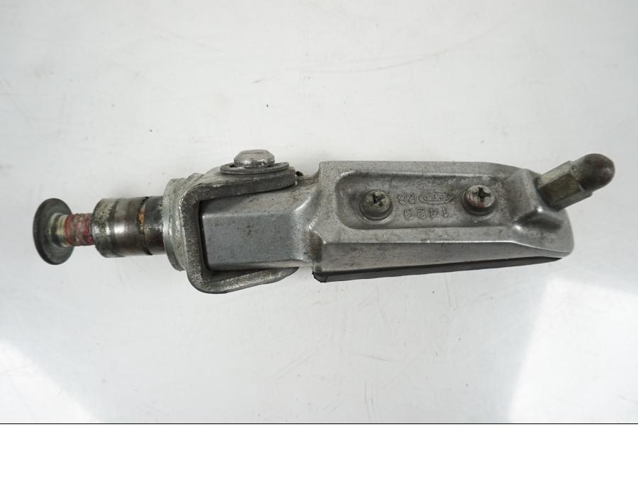 Extrabild1 på Fotpinne från en Kawasaki Z 750 -2006 motorcykel.