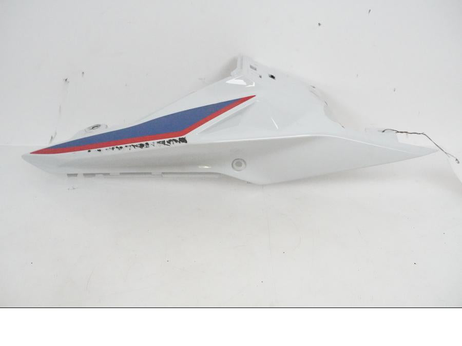 Framsidan på Bakvinge från en BMW S 1000 R -2017 motorcykel.