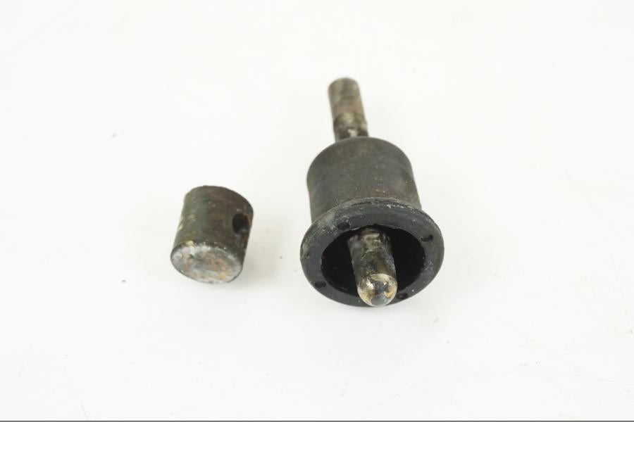 Baksidan på Kopplingshuvudcylinder från en Kawasaki VN 1500 Mean Streak -2002 motorcykel.