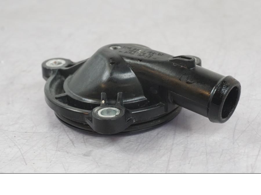 Snett uppifrån på Motordelar från en BMW R 1200 GS -2018 motorcykel.