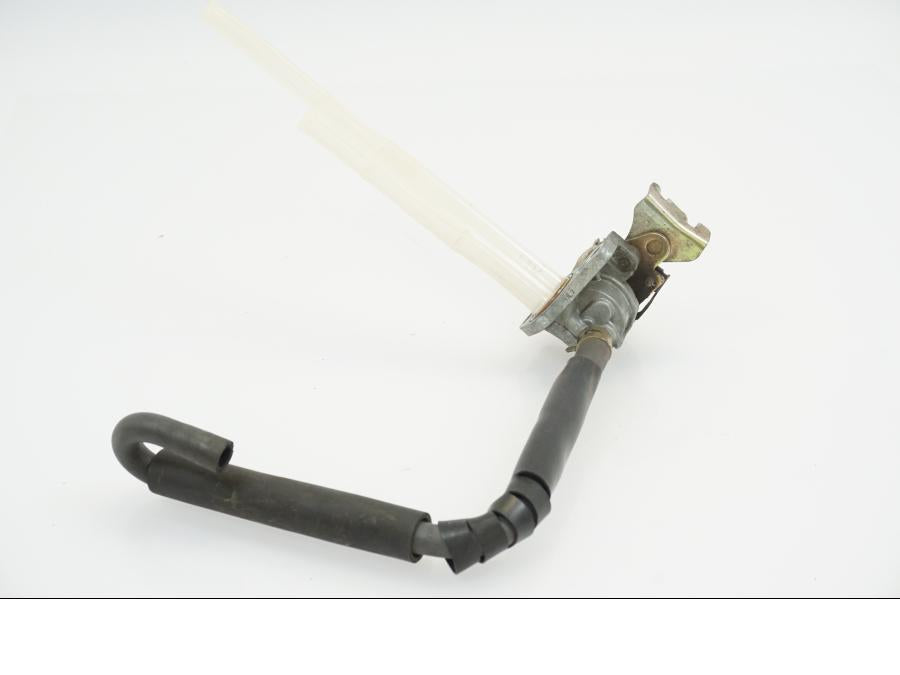 Baksidan på Bensinkran från en Honda VFR 750 -1990 motorcykel.