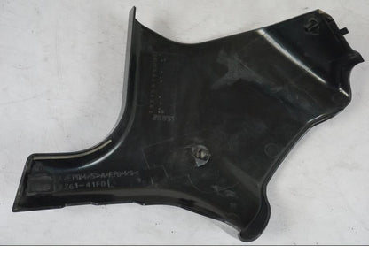 Vänster sida på Ramskydd från en Suzuki VL 800 -2002 motorcykel.