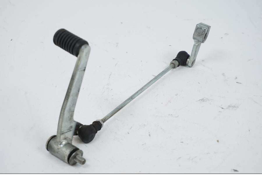 Vänster sida på Växelpedal från en Honda CBR 600 -1998 motorcykel.