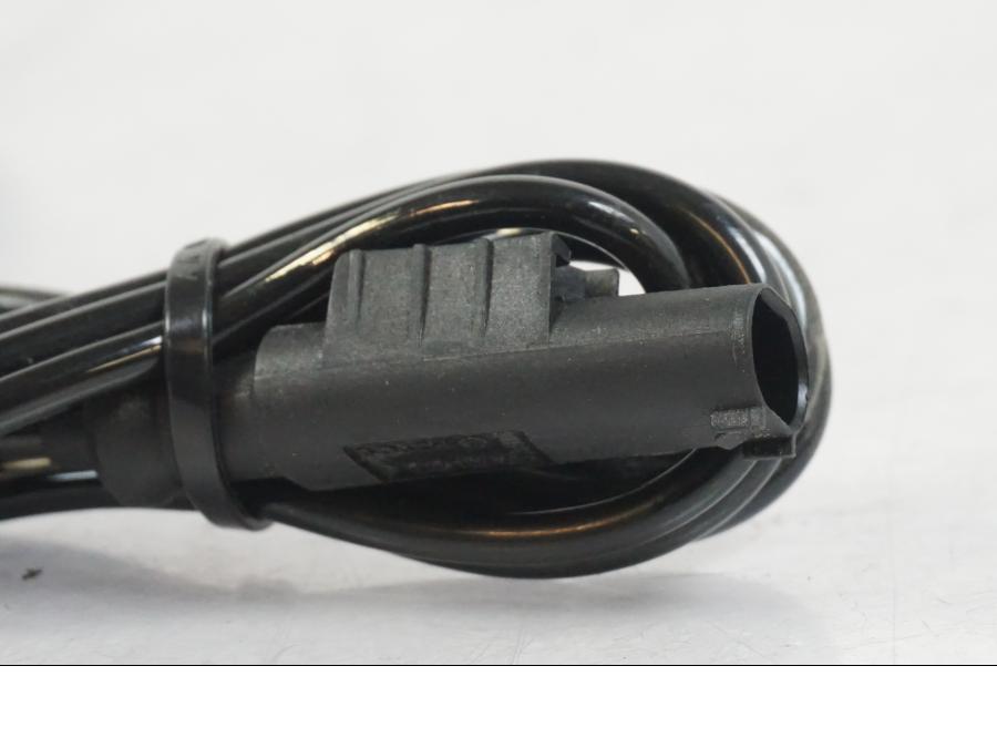 Höger sida på ABS givare från en KTM 1290 Super Duke R -2022 motorcykel.