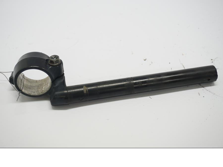 Baksidan på Styre från en Honda VTR 1000 F -2005 motorcykel.