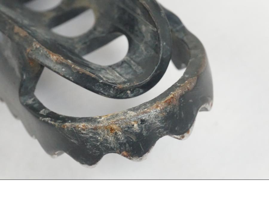 Snett nerifrån på Fotpinne från en BMW F 800 GS -2008 motorcykel.