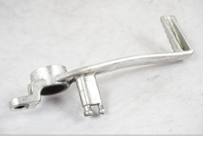 Extrabild1 på Bromspedal från en Suzuki GSX-R 750 -2006 motorcykel.