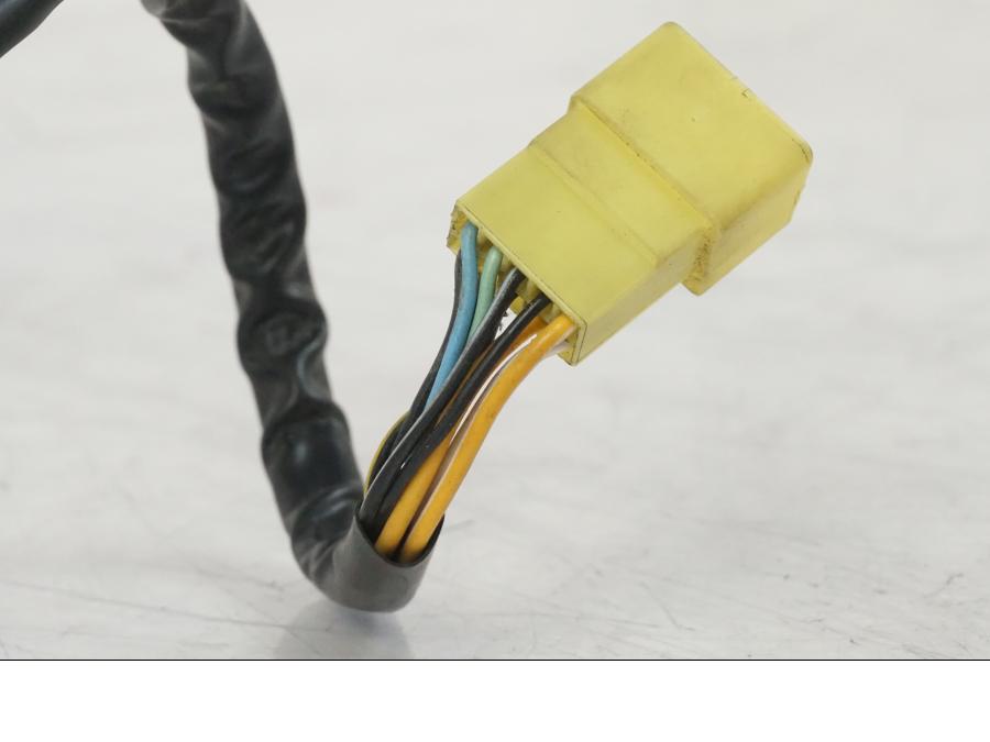 Baksidan på Styrelreglage från en Suzuki VZR 1800 -2009 motorcykel.