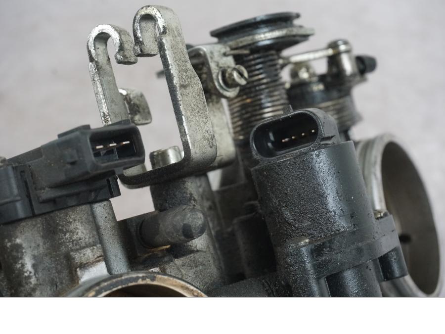 Extrabild5 på Spjällhus från en Buell 1125 R -2008 motorcykel.