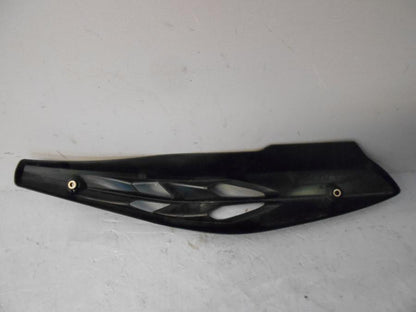 Höger sida på Värmeskydd från en Yamaha YS 125 -2017 motorcykel.