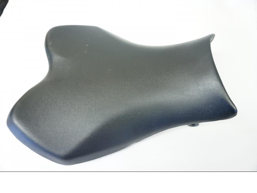 Vänster sida på Sadel från en Suzuki GSX-R 1000 -2009 motorcykel.