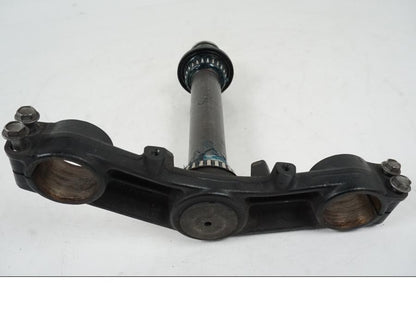 Snett uppifrån på Gaffelkrona från en Kawasaki Z 750 -2006 motorcykel.