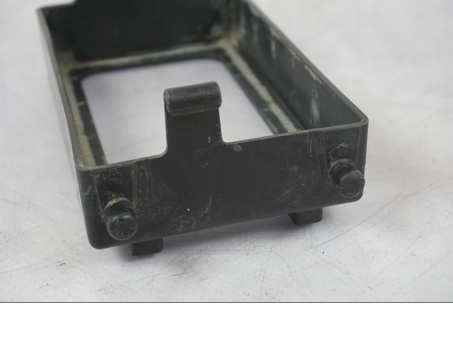 Extrabild3 på Batterihållare från en Kawasaki ZZ-R 1400 -2009 motorcykel.