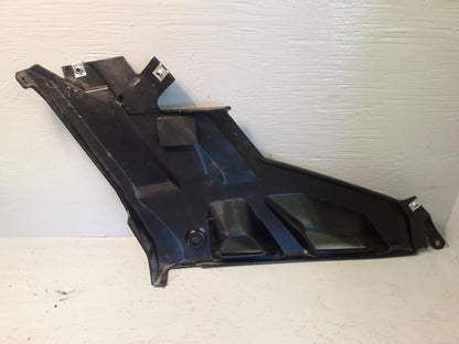 Baksidan på Sidopanel från en Yamaha MT 125 -2017 motorcykel.