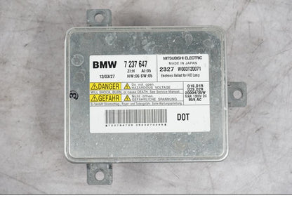 Snett uppifrån på Strålkastarmodul från en BMW K 1600 GTL -2015 motorcykel.