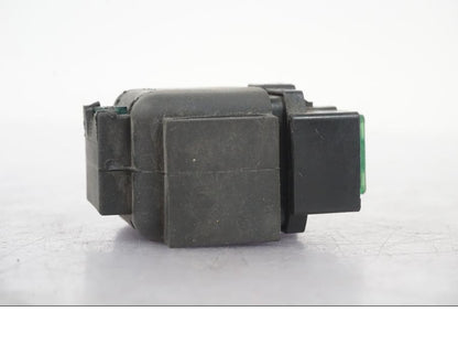 Höger sida på Startrelä från en Honda NT 650 V -2002 motorcykel.