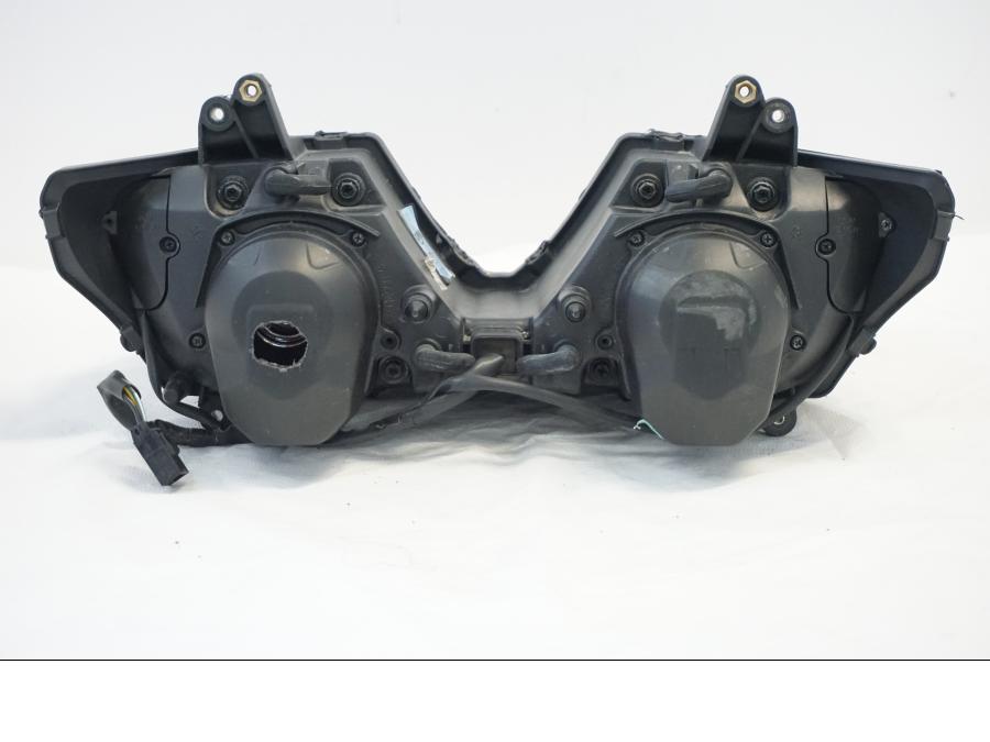 Vänster sida på Strålkastare från en Triumph Daytona 675 -2010 motorcykel.