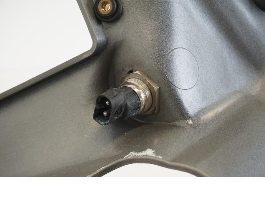 Snett uppifrån på Magkåpa från en BMW K 1200 LT -2004 motorcykel.