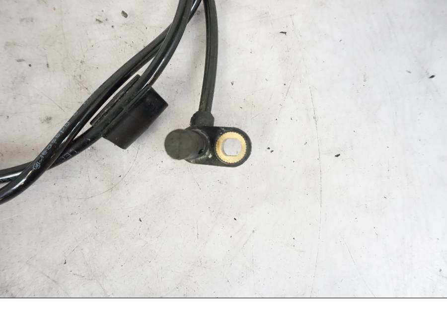 Höger sida på ABS givare från en KTM 690 SMCR -2016 motorcykel.