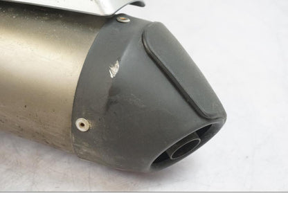 Baksidan på Ljuddämpare från en Yamaha XT 660 R -2007 motorcykel.