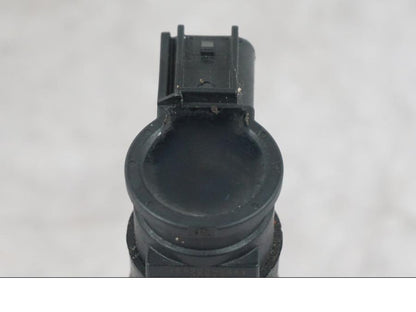 Snett nerifrån på Tändspole från en KTM 1290 Super Duke R -2022 motorcykel.