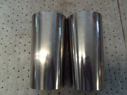 Framsidan på Gaffeldekorrör från en H-D Touring Road King FLHR/I -1997 motorcykel.