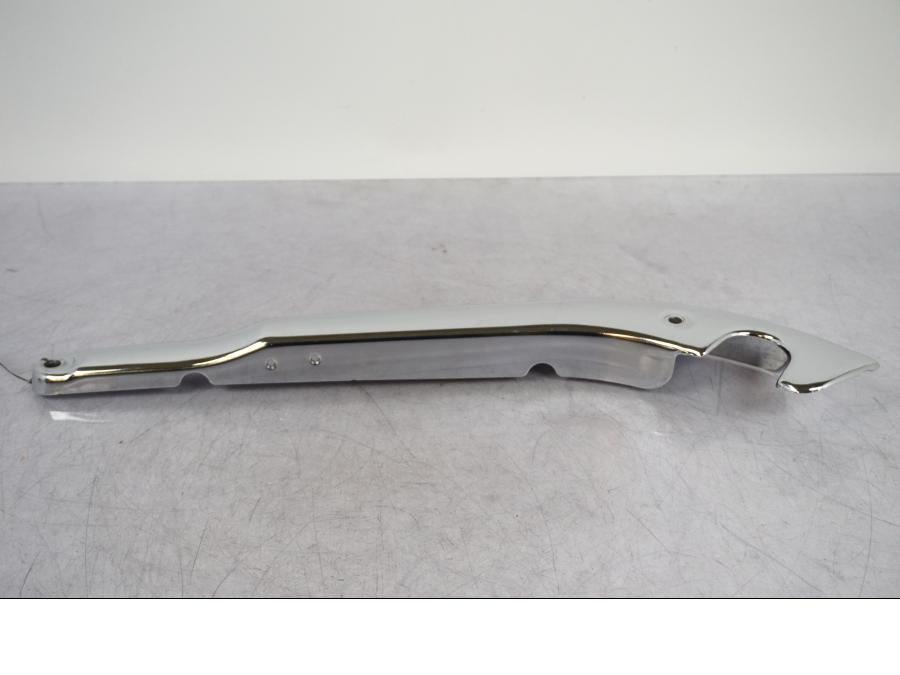 Baksidan på Bakskärmsdekor från en Suzuki VZ 800 -2000 motorcykel.