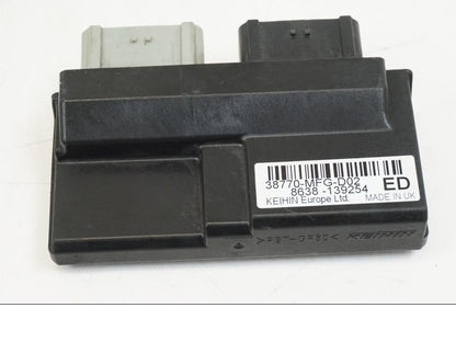 Höger sida på Låssats från en Honda CB 600 F -2008 motorcykel.