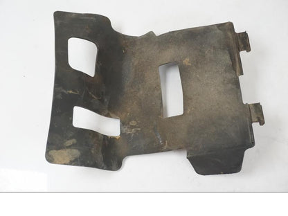 Framsidan på Värmeskydd från en Suzuki SV 650 S -2005 motorcykel.