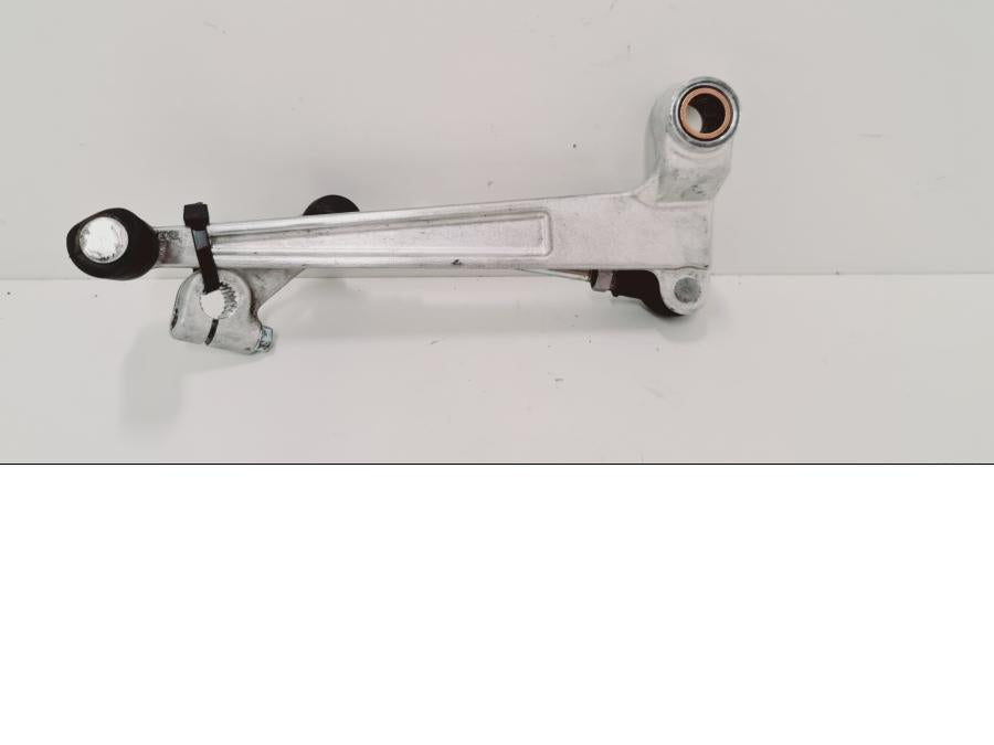 Framsidan på Växelpedal från en Suzuki DL 1000 -2016 motorcykel.