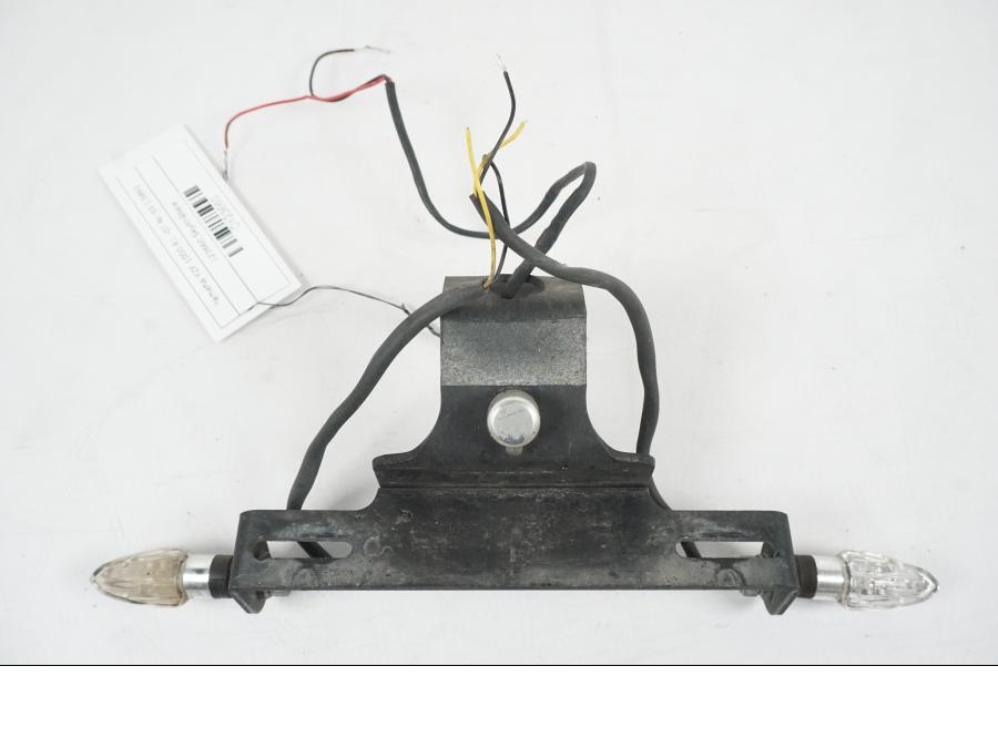 Framsidan på Skylthållare från en Yamaha YZF 1000 R1 -2007 motorcykel.