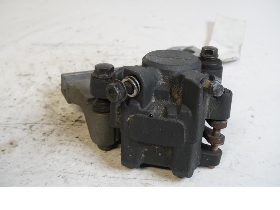 Baksidan på Bromsok från en Honda CB 900 F Hornet -2002 motorcykel.