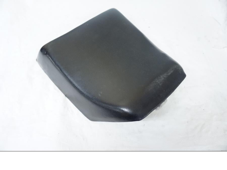 Höger sida på Sadel från en Suzuki GSX-R 1100 -1989 motorcykel.