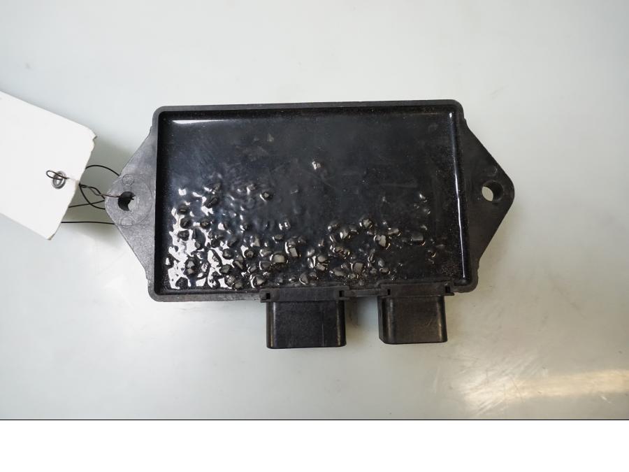 Baksidan på CDI / ECU från en Kawasaki ZR-X 1200 S -2001 motorcykel.