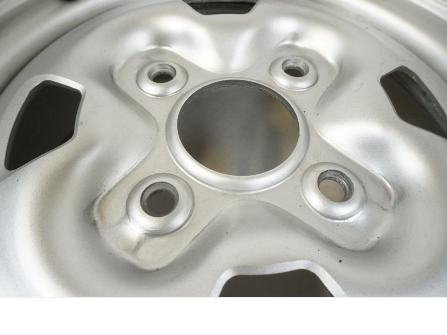 Baksidan på Fälg från en Yamaha YFM 700 -2018 ATV.