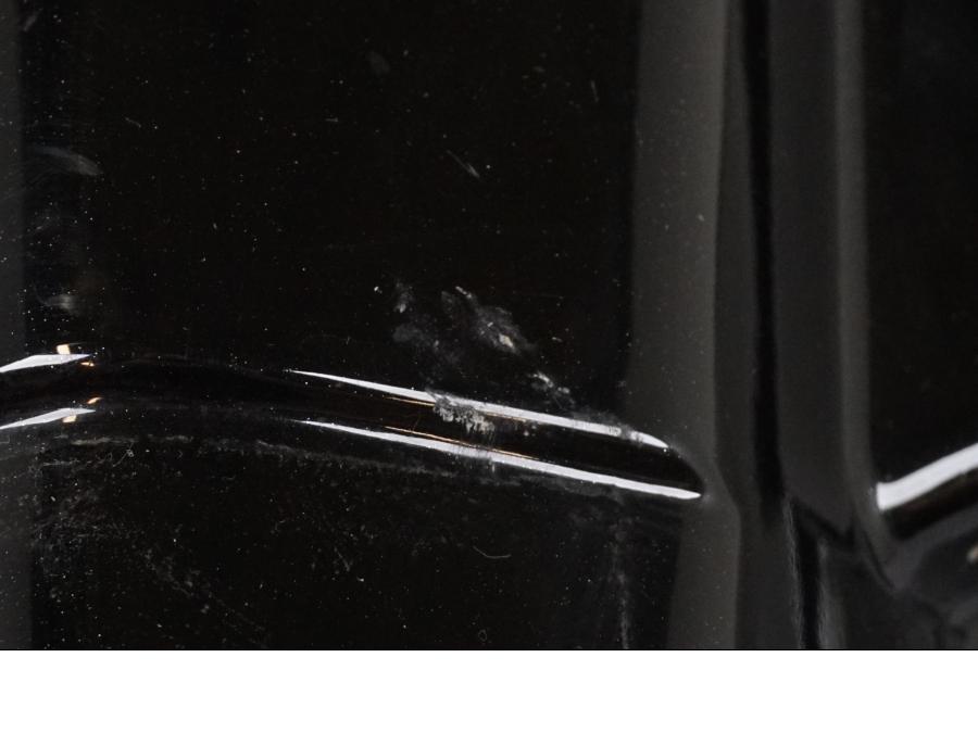 Snett uppifrån på Bensintank från en Yamaha Tenere 700 -2022 motorcykel.