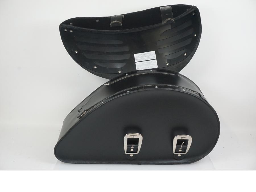 Snett nerifrån på Sidoväska från en Universal Universal -0 moped.