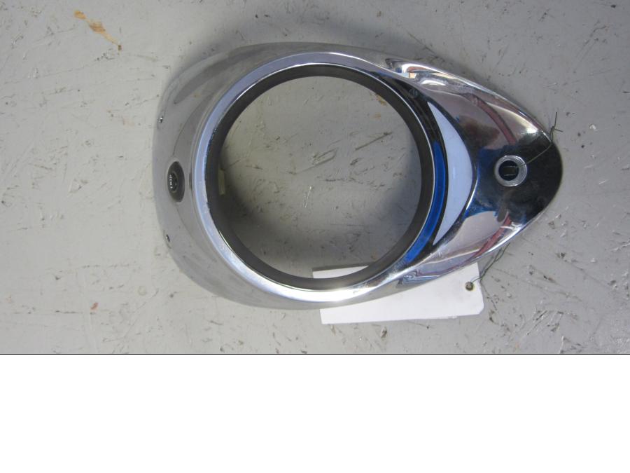 Framsidan på Instrumentkonsoll från en Yamaha XVS 1100 -2002 motorcykel.