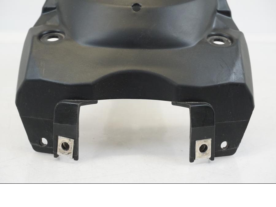 Snett uppifrån på Bensintankskåpa från en Yamaha XSR 700 -2016 motorcykel.