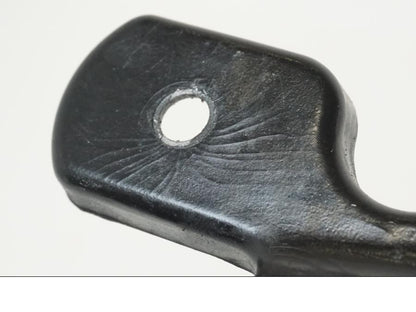 Snett uppifrån på Fotpinnehälskydd från en Aprilia RS 125 -2008 motorcykel.