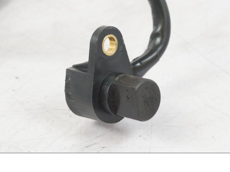 Baksidan på Hastighetsgivare från en Suzuki GSX-R 600 -2007 motorcykel.