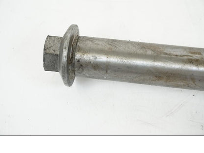 Snett uppifrån på Axel från en Kawasaki VN 1500 -1996 motorcykel.