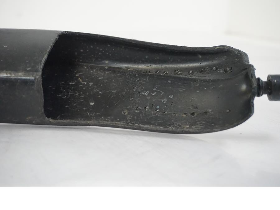 Snett uppifrån på Luftburksnorkel från en BMW F 650 CS -2002 motorcykel.